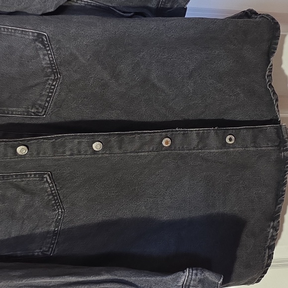 H&M Denim Oversized Shirt - Picture 3 of 4